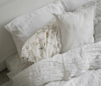 Japońskie inspiracje w tekstyliach do sypialni – co warto mieć?